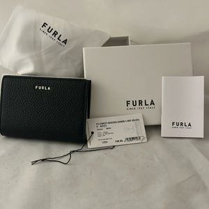 NWT Authenti Furla  small wallet in Black with Gold Accents